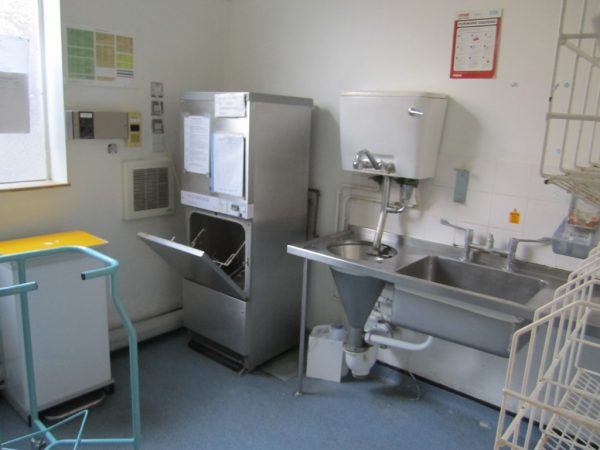 healthcare-sanitaryware-at-acre-mills-hospital-case-studies